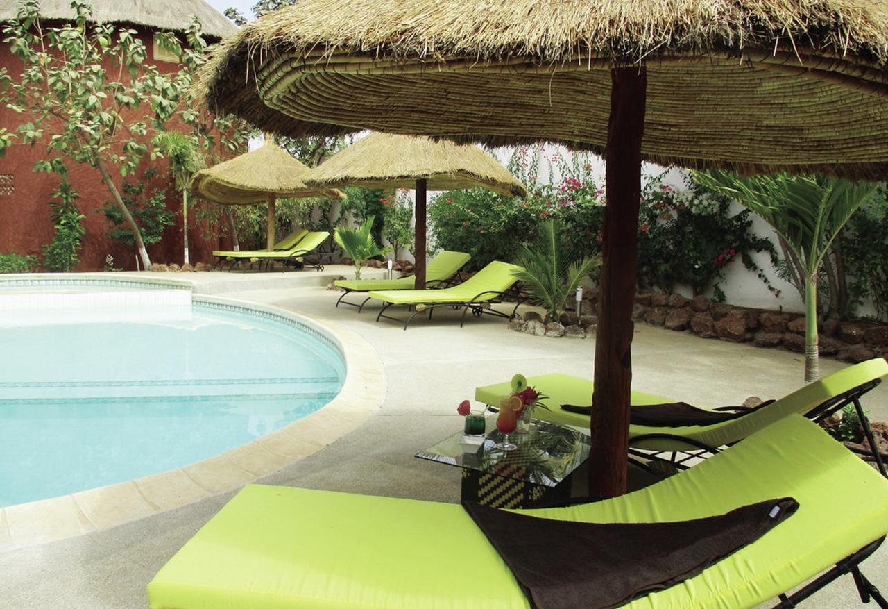 Le Lion Dort Hotel Somone Exterior foto
